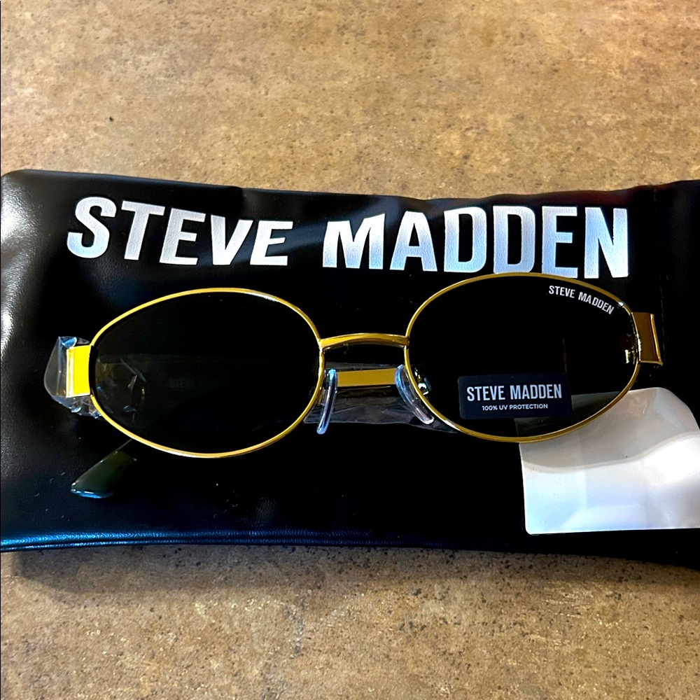 Steve Madden Oval Sunglasses